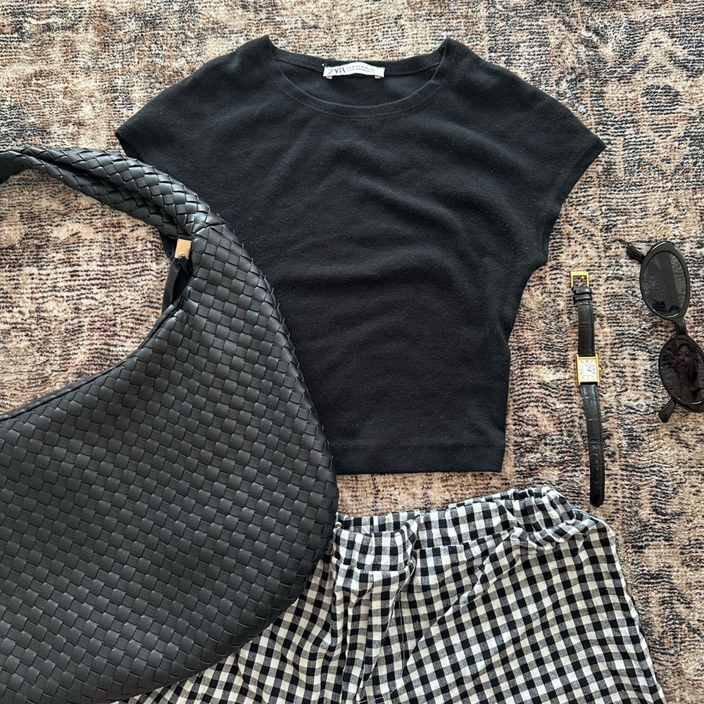 Zara Black Fitted Crop Top